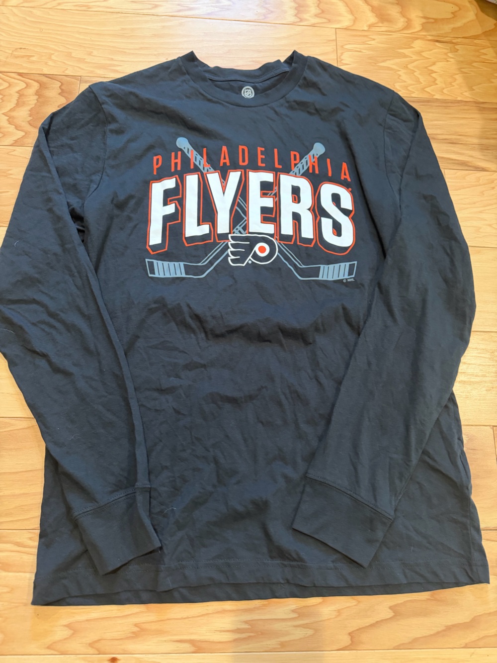 Philadelphia Flyers NHL Men’s Large 42/44 Black Long Sleeve Graphic T-Shirt